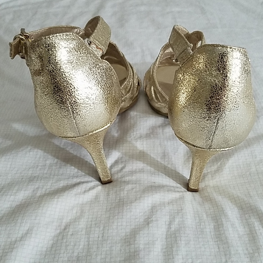 Sandals - Picture 3 of 4
